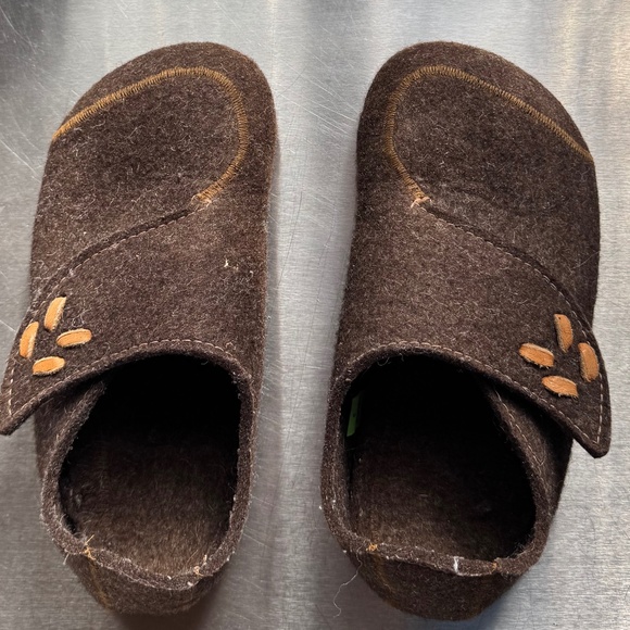 Youth Merino Zen Moccasin - Picture 5 of 6